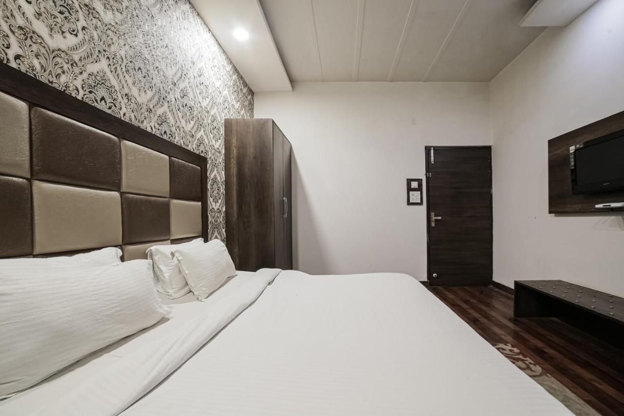 Hotel Townhouse Hollywood Heights Amritsar Exterior foto
